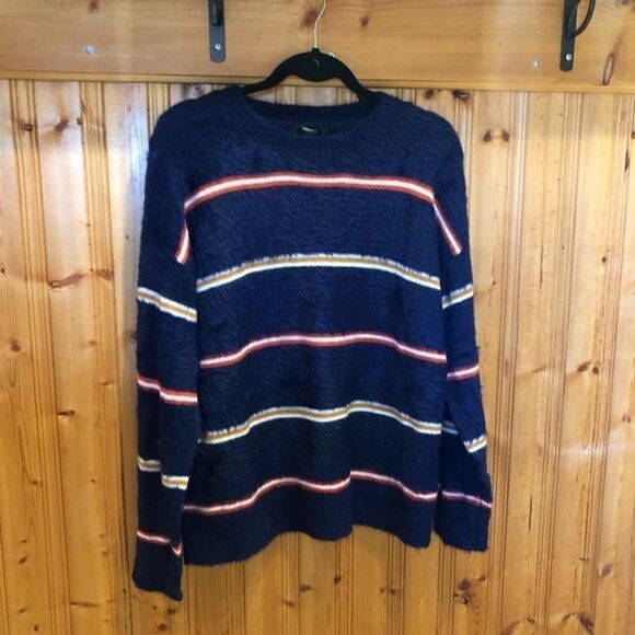 Forever 21 Fluffy Textured Women’s Sweater Size S - Picture 3 of 16